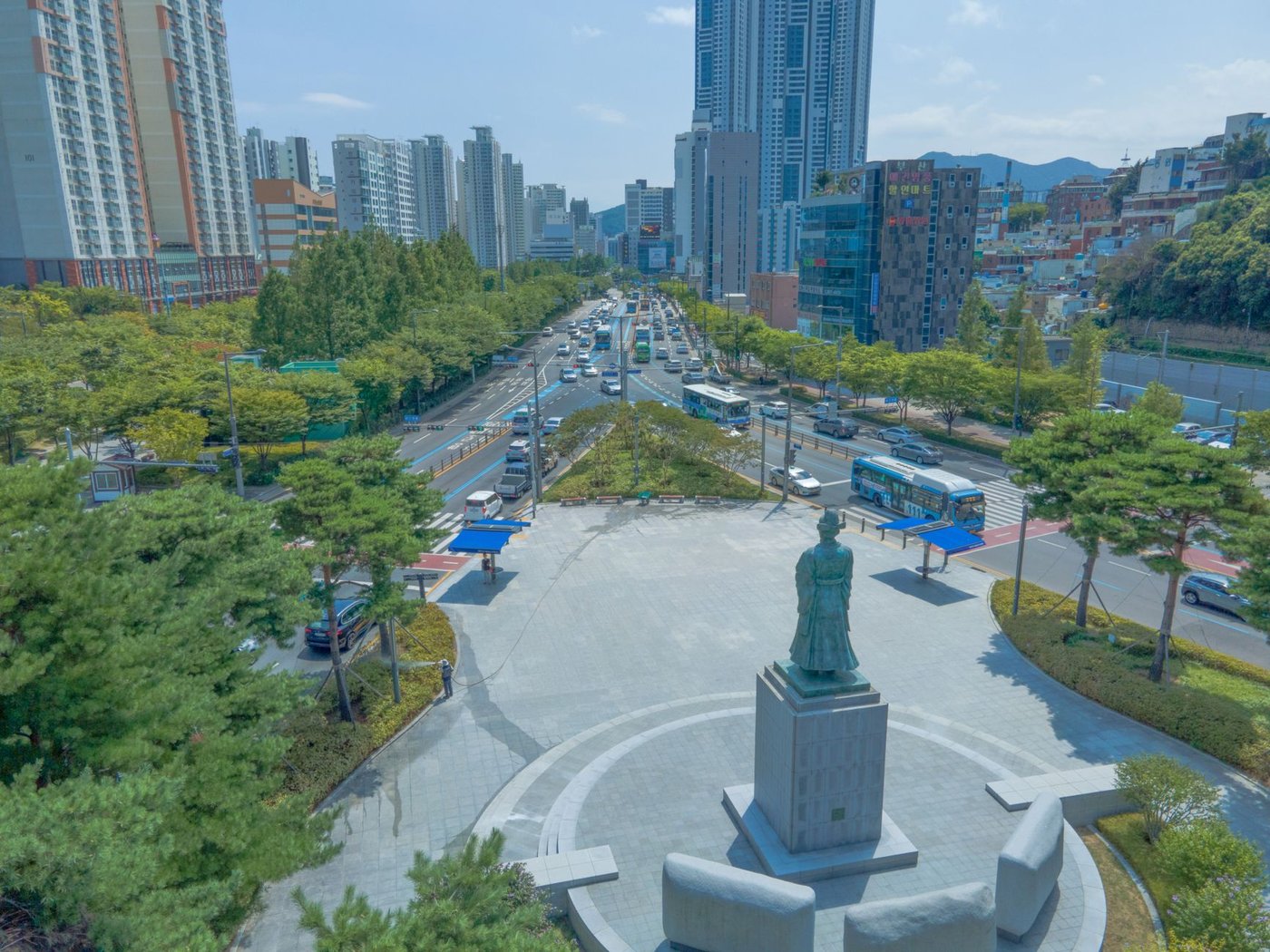 부산 서면 거리의 낮 풍경
