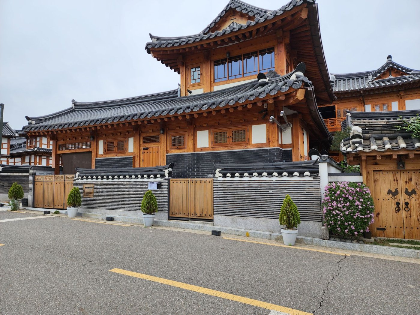 대구 동성로 거리 낮 전경과 이사를 준비하는 가을 분위기